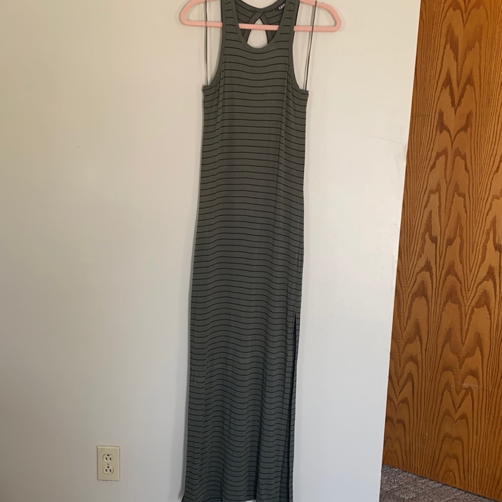 Express Striped Keyhole Back Maxi Dress - XS